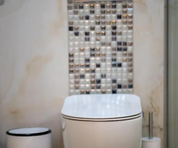 Adonis 205 아파트 즐라티보