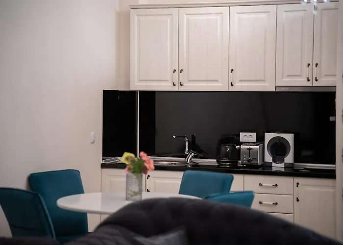 Adonis 205 Apartament